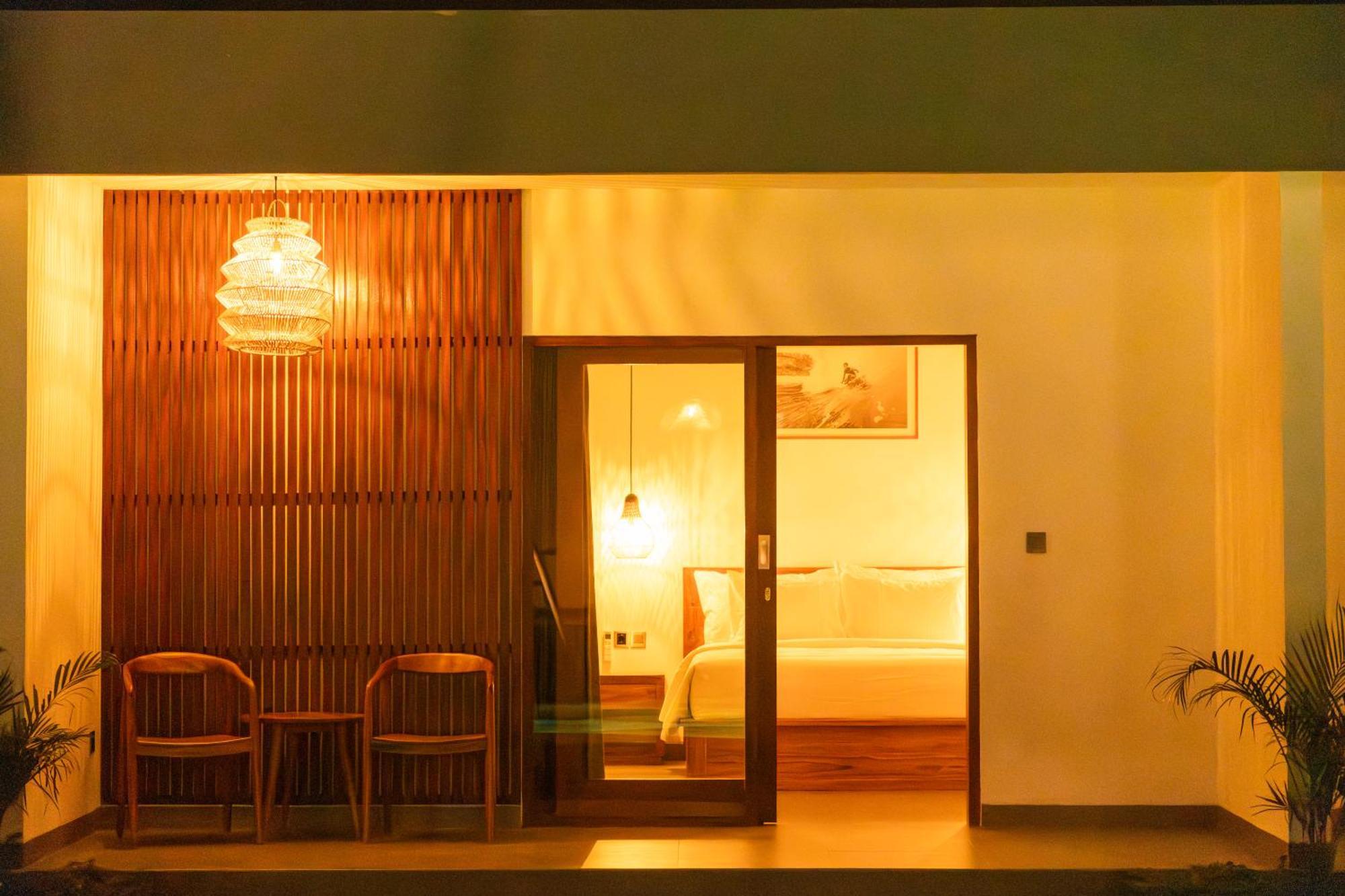 Tropical Almond Villa อูลูวาตู ภายนอก รูปภาพ